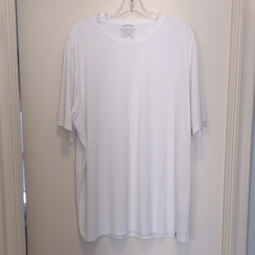 Patagonia White Short Sleeve Shirt (J172)